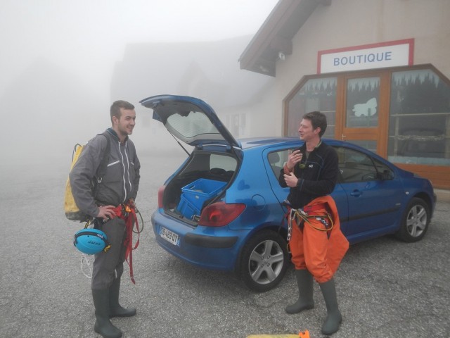 Parking sur la brume