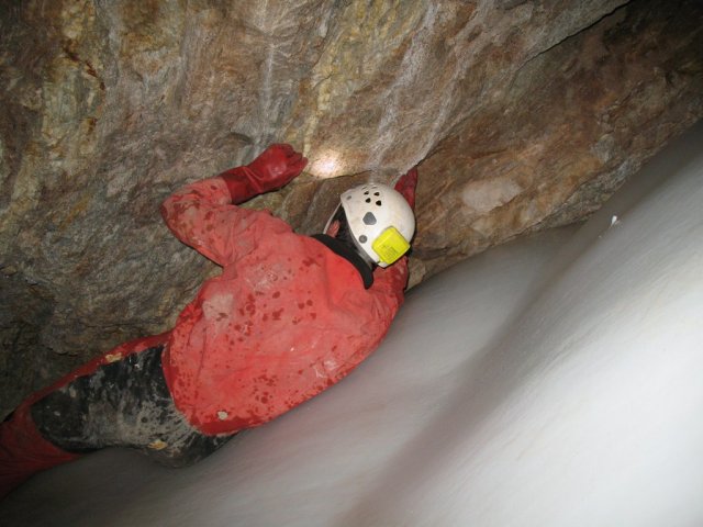 Grotte du col des près