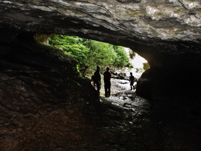 Grotte de prrouge